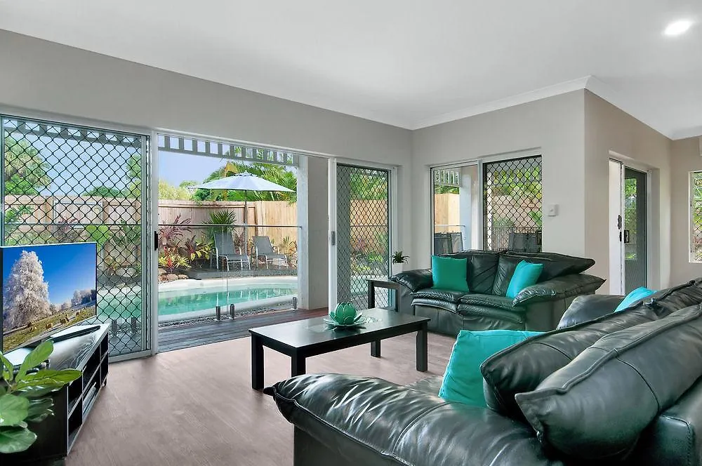 The Villas Palm Cove 4*,